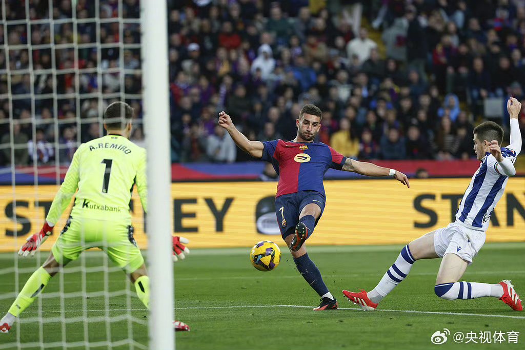 开云平台-足球后防天团