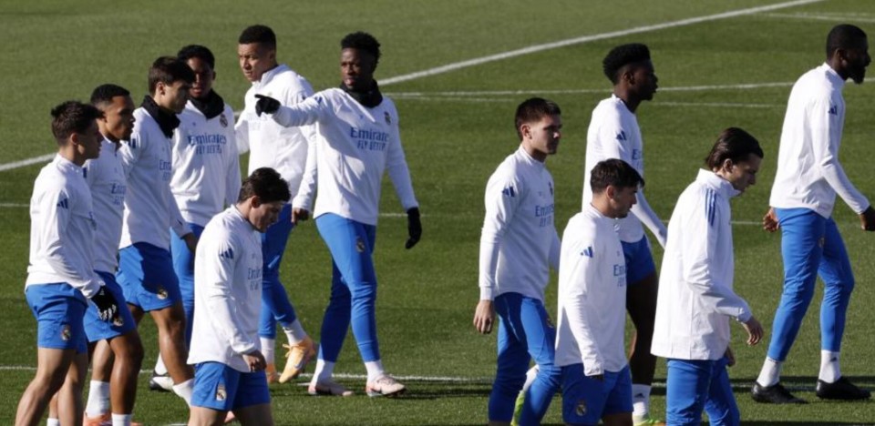 关于集结日马德里竞技调整名单以备欧超杯,主帅复盘环节打磨,球迷炸锅,轮换策略成焦点的信息 关于集结日马德里竞技调整名单以备欧超杯,主帅复盘环节打磨,球迷炸锅,轮换策略成焦点的信息